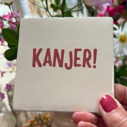Tegeltje Kanjer creme tauperoze